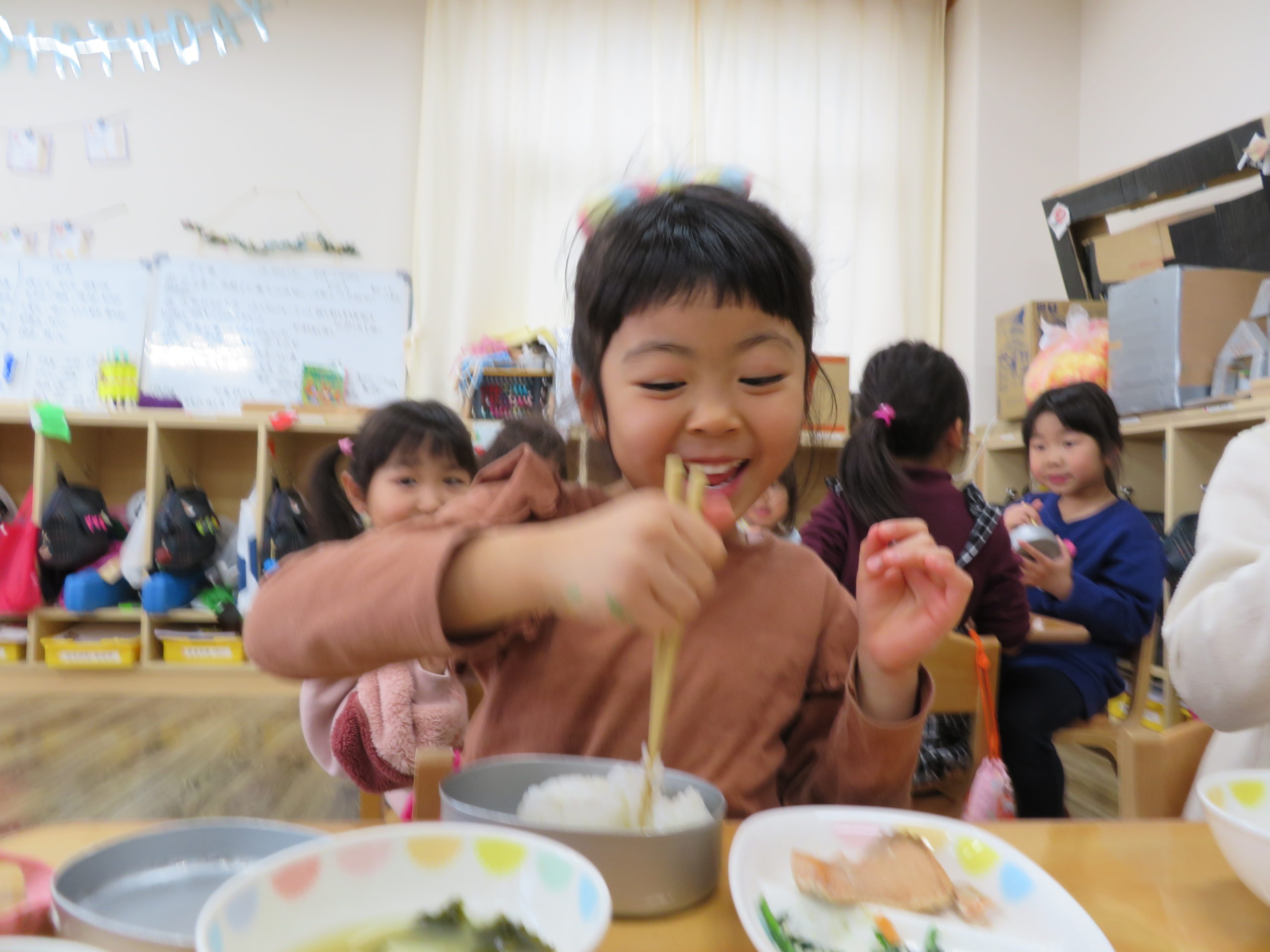 😊遊コスモス小新保育園 「5歳児 Lunch time🥄✨」