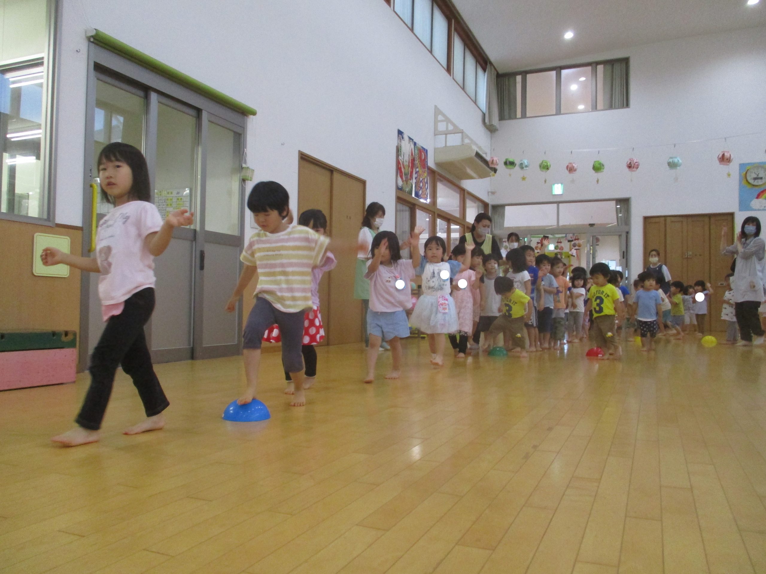 おどっちゃ音頭でおどっちゃお～～🎶【白根そよ風保育園】