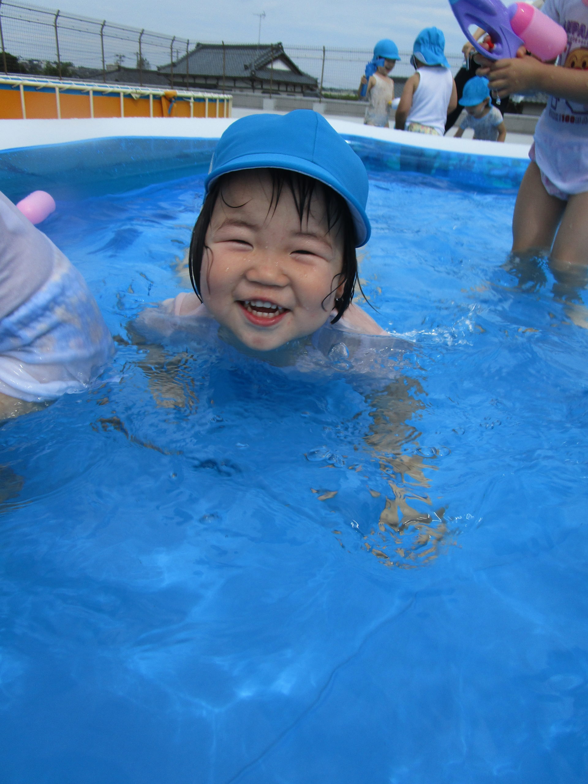 😊遊コスモス小新保育園・２歳児おひさま組『プール遊び』