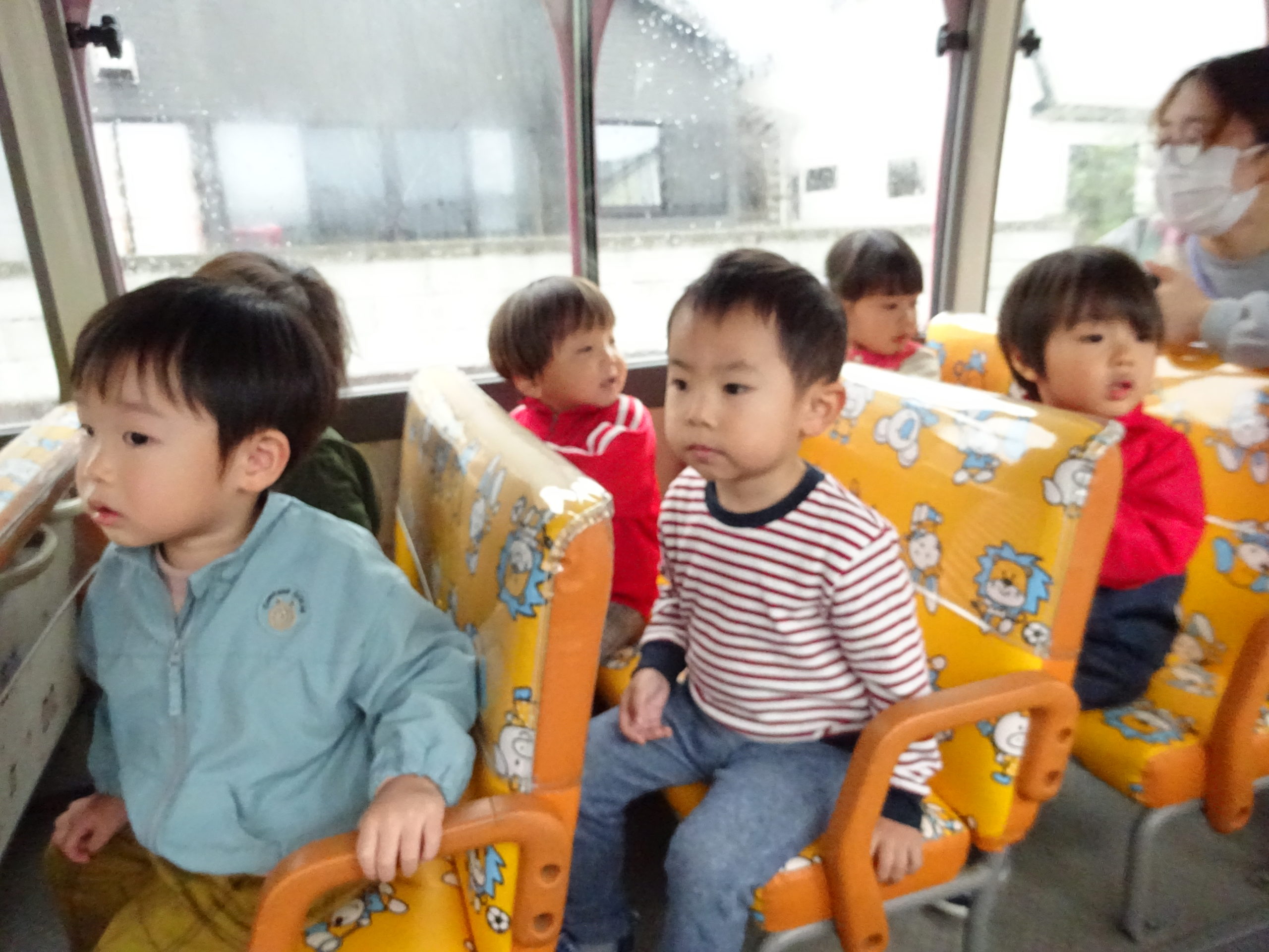2歳児こりす組　園外保育～バスでドライブに行ったよ！～【真野第1保育園】
