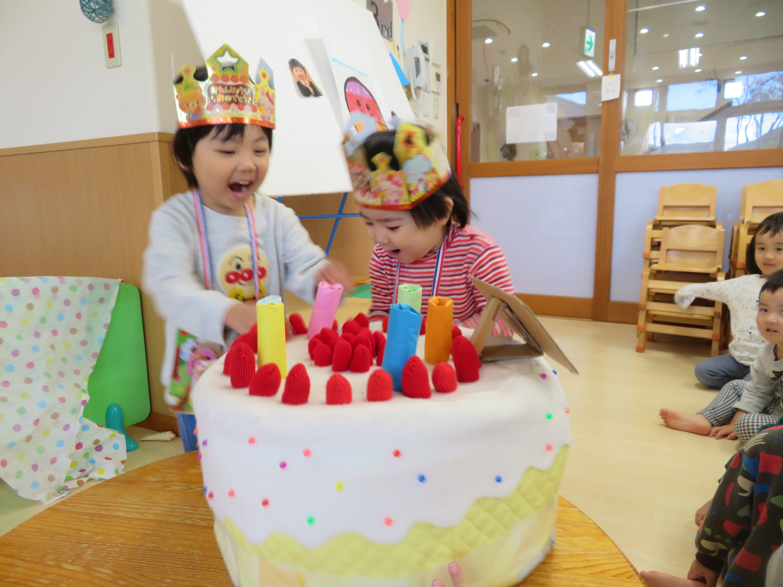遊コスモス小新保育園😊２歳児おひさまぐみ「１０月のお誕生日会をしました！🎂✨」