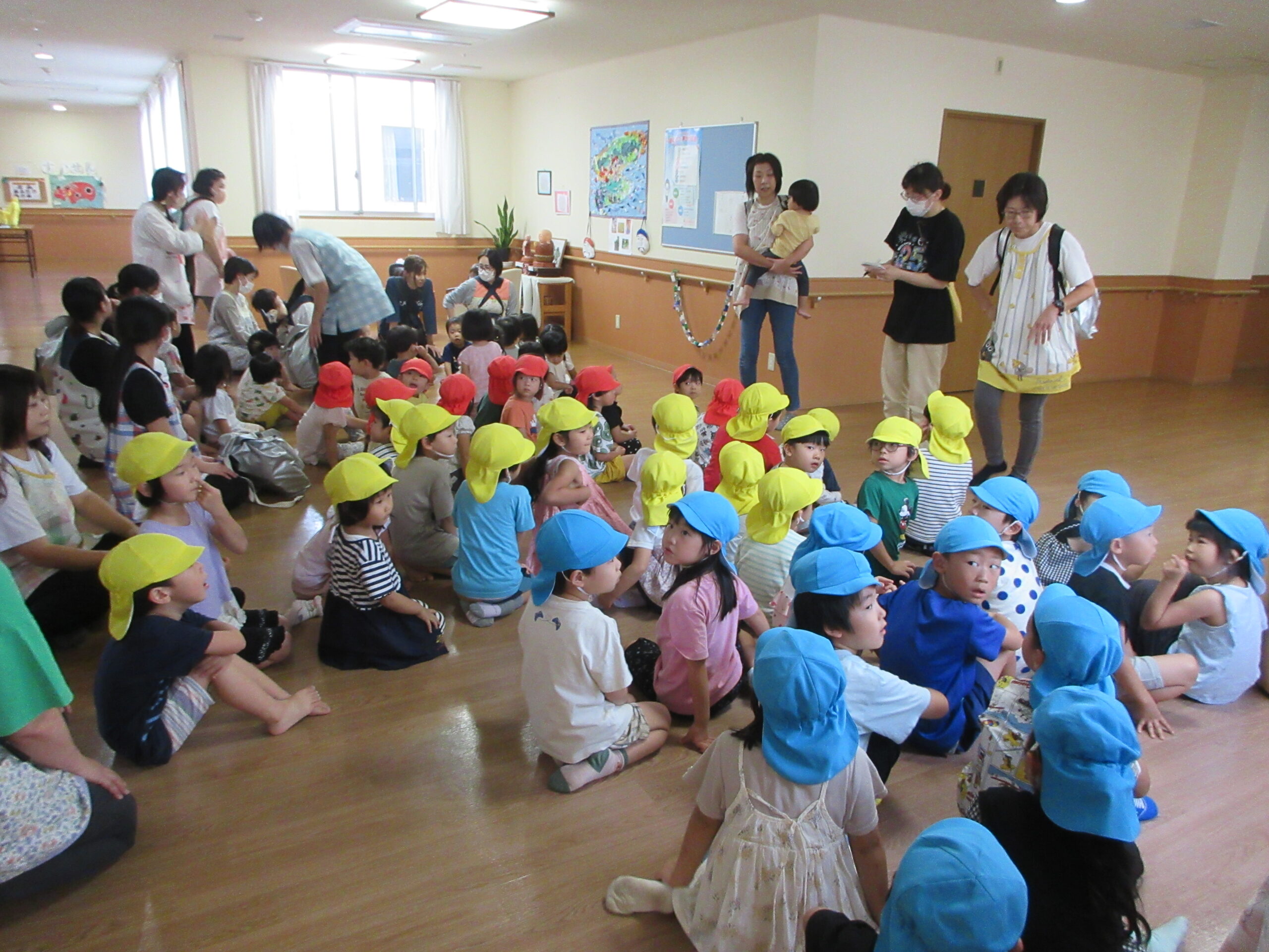 愛宕の園に避難！※風水害避難訓練【新穂トキっ子保育園】