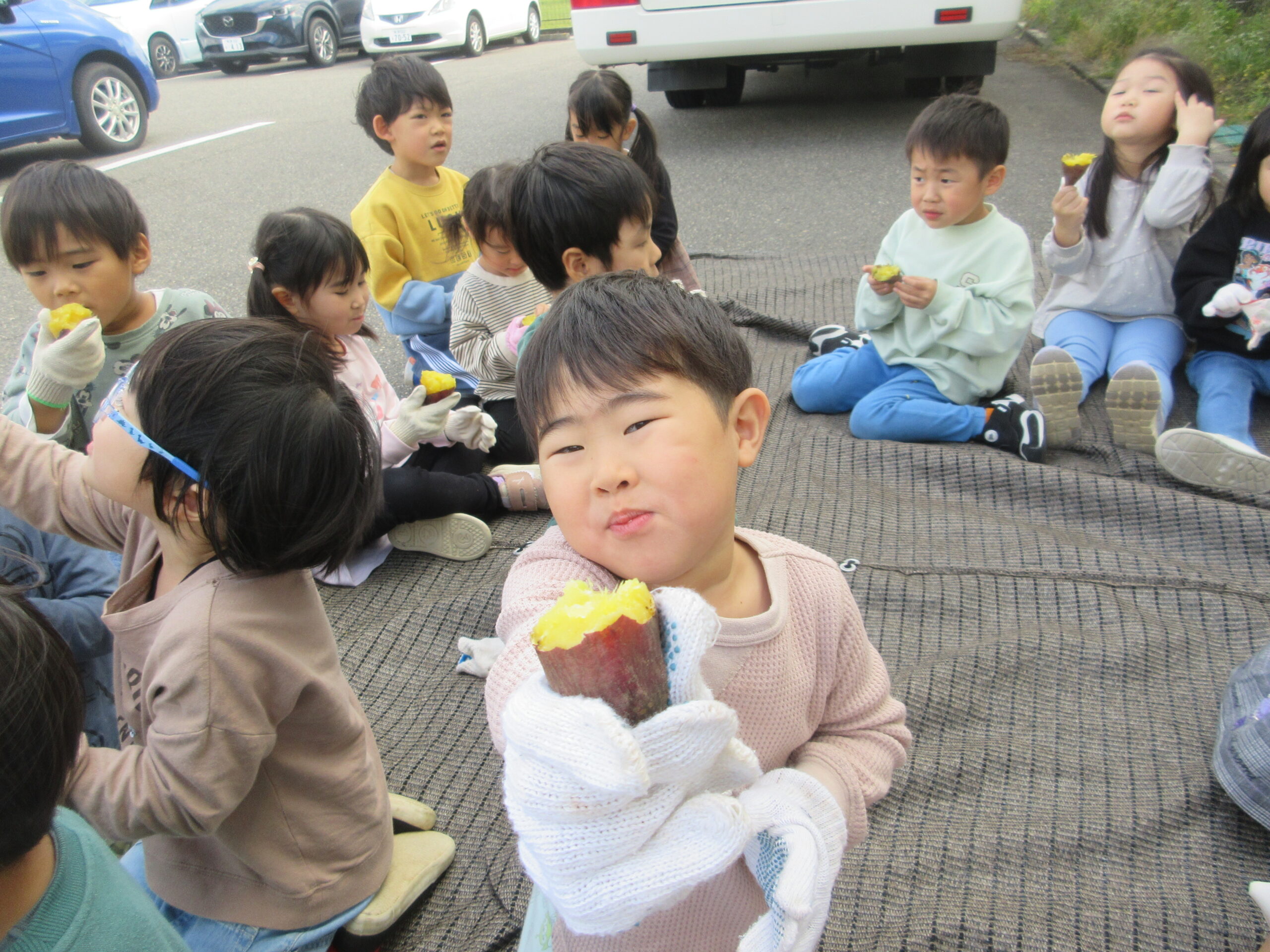 やきいも！やきいも！おなかがぐ～～～🍠【白根そよ風保育園　そら組】