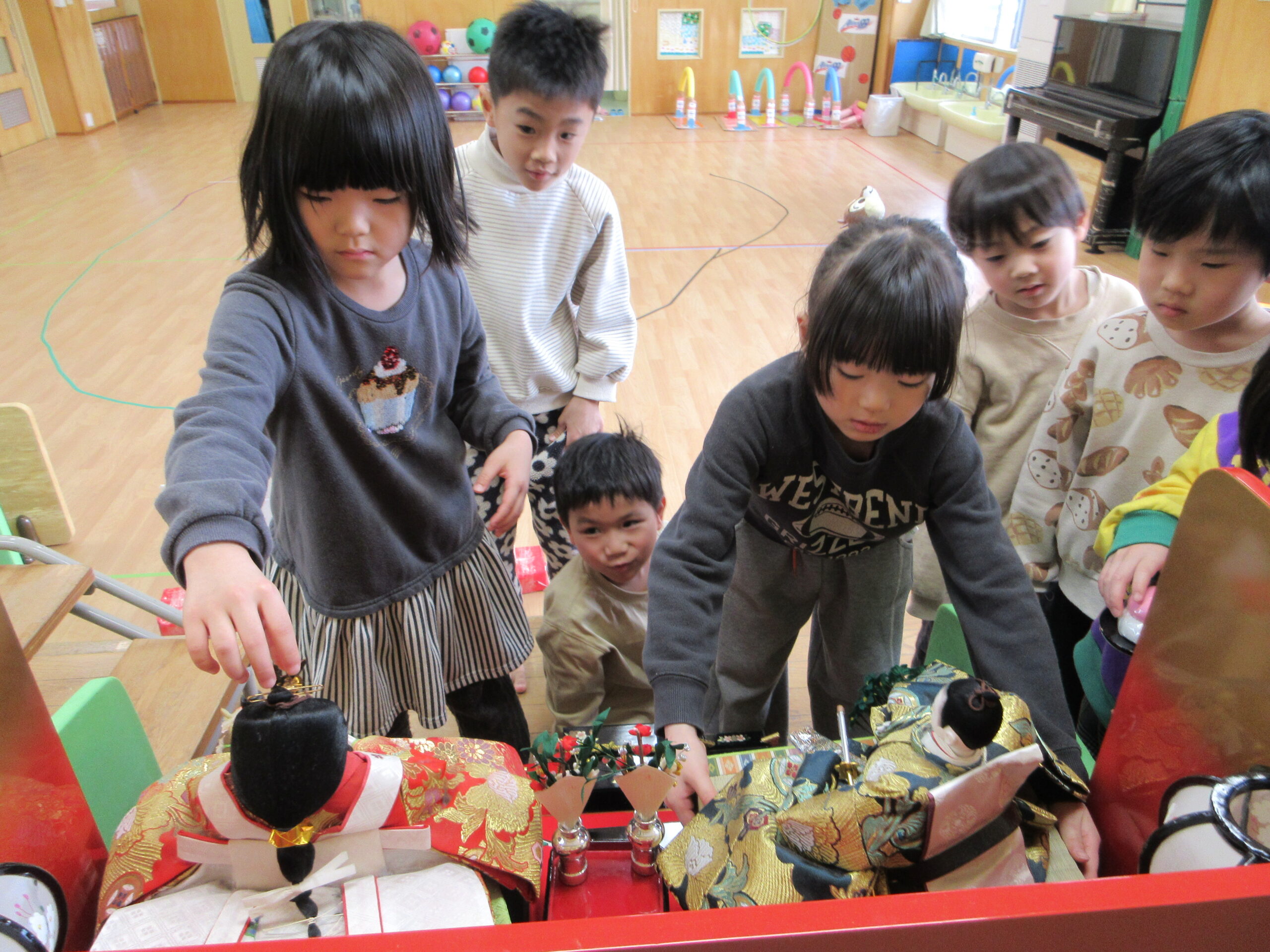 【かめだなかの保育園】めろん組🍈雛人形🎎を飾りました！
